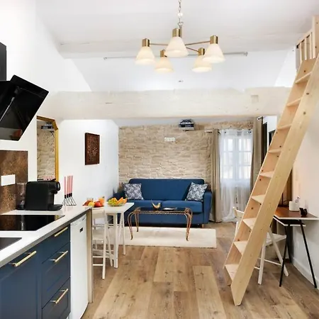 Le Palais D'aliénor - Parking Gratuit Carcassonne