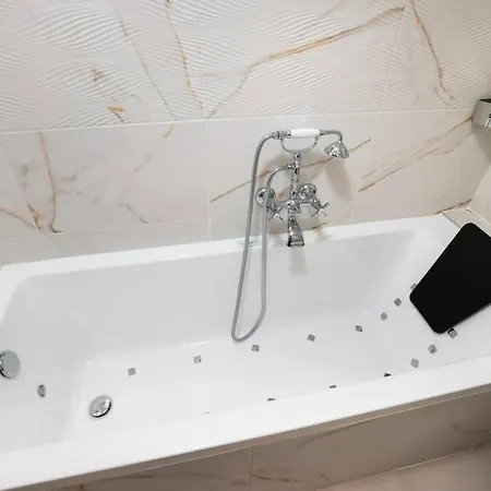 Le Palais D'alienor - Parking Gratuit Apartment *