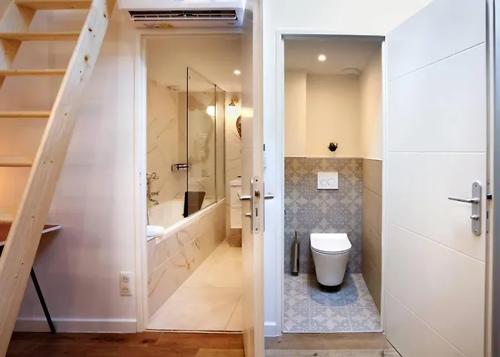 Le Palais D'alienor - Parking Gratuit Lejlighed Carcassonne