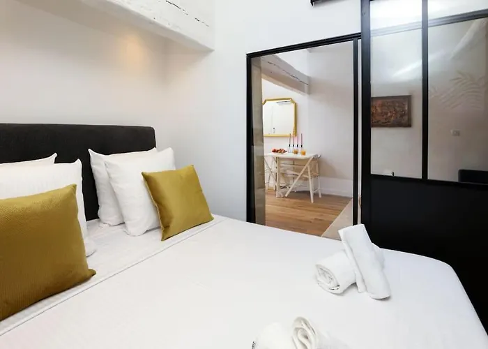 Le Palais D'alienor - Parking Gratuit